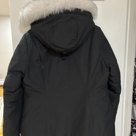 Womans Moose Knuckles Yukon Parka Coat XL excellent condition! - Picture 4 of 8